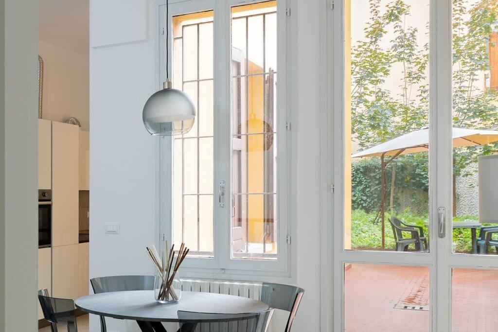 Apartment Isaia - 10 Minutes From Piazza Maggiore Bologna Exterior photo